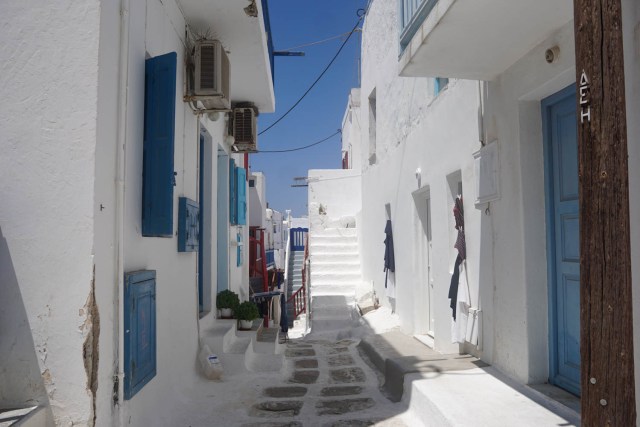 mykonos is overrated island of delos